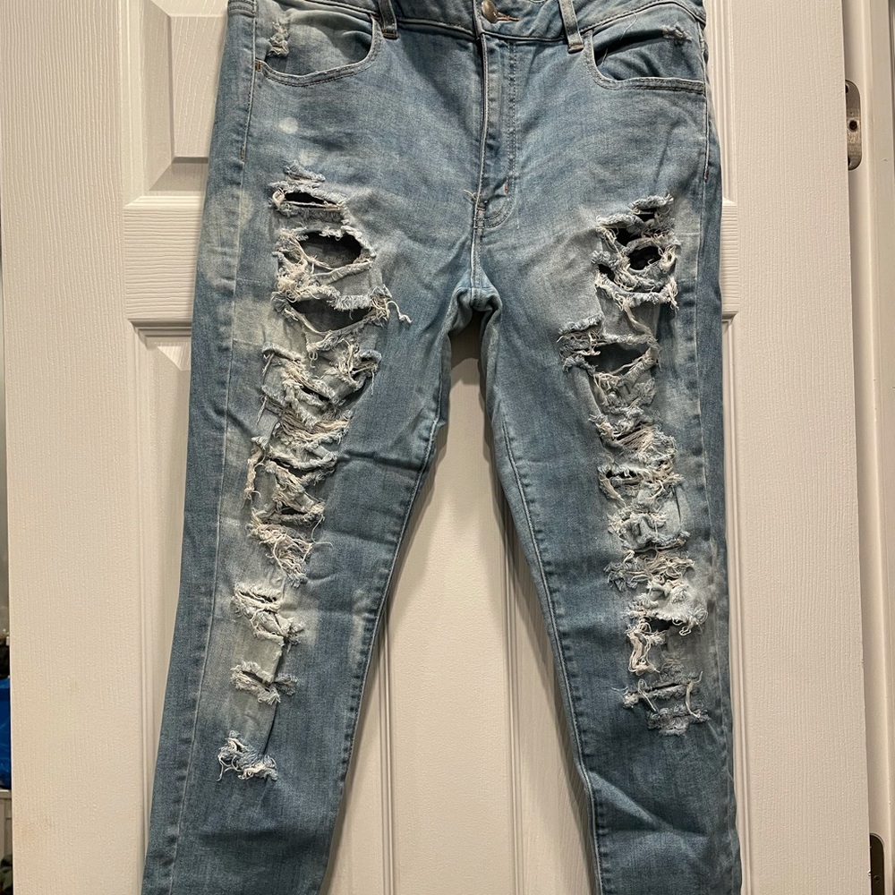 American Eagle Outfitters Light Blue Distressed High rise Super Stretch Jegging